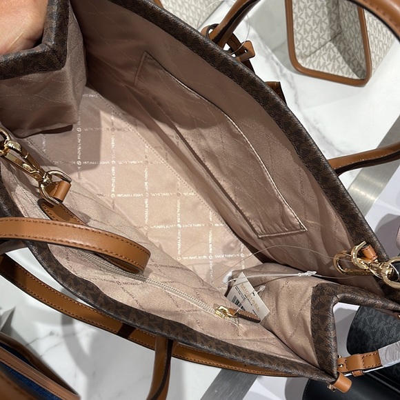 Michael Kors "Mirella" MD EW Tote Brown Shoulder Bag - 35F2G7ZT2B - Picture 9 of 16